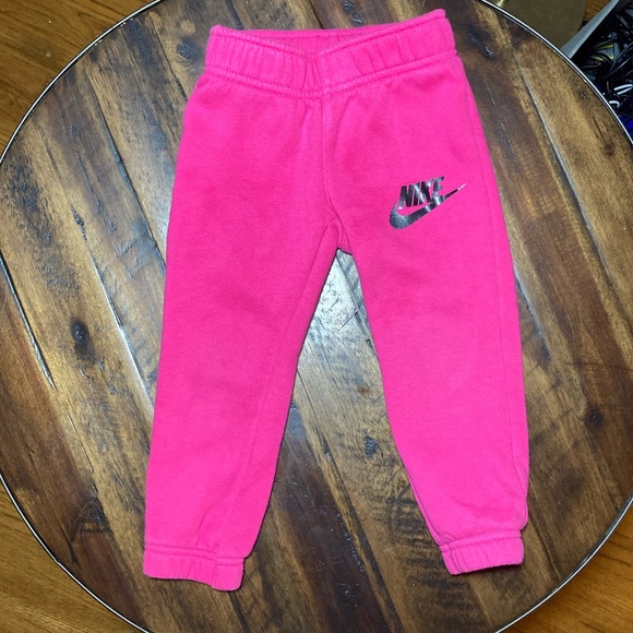 hot pink nike sweatpants